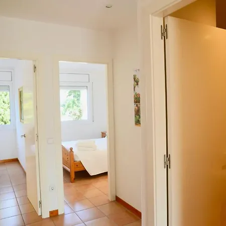Semesterbostad Beachfront Duplex With Terrace And Sea Views - Cadaqués