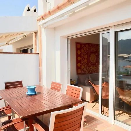 Beachfront Duplex With Terrace And Sea Views - * Cadaqués