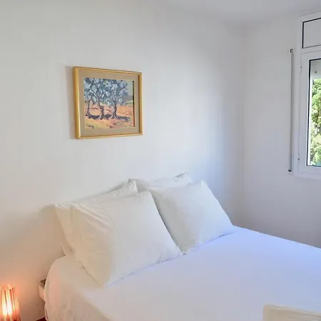 Beachfront Duplex With Terrace And Sea Views - * קדאקז