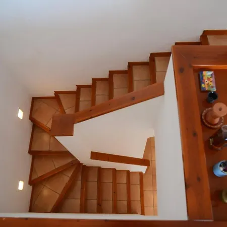 Nyaraló Beachfront Duplex With Terrace And Sea Views -
