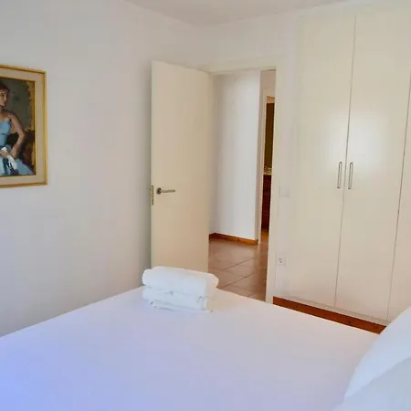 Beachfront Duplex With Terrace And Sea Views - Nyaraló *