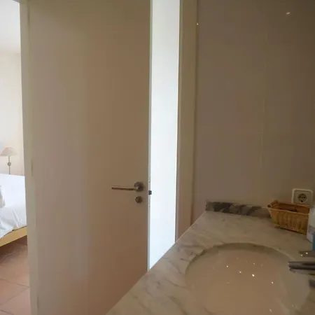 Beachfront Duplex With Terrace And Sea Views - * Cadaques