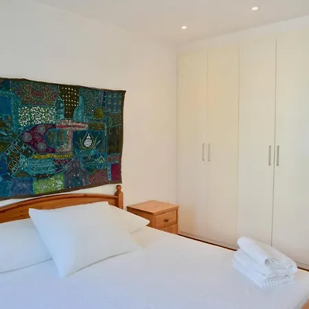 Beachfront Duplex With Terrace And Sea Views - * Cadaques